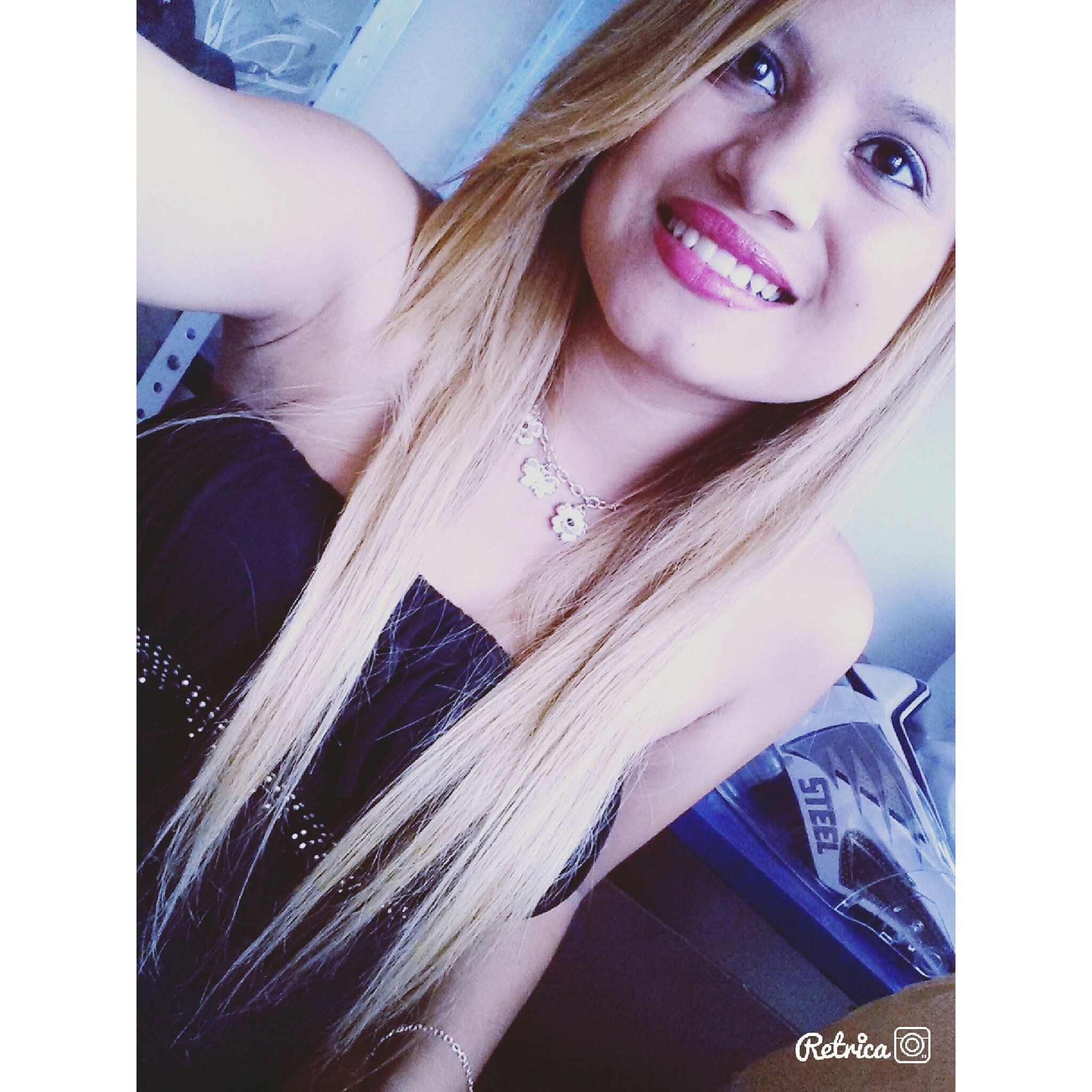 Si hay una cosa que aprendi de los superheroes, es que cada uno tiene una debilidad.23032012♡.Hermana no de sangre pero como si lo fuera.08052004♡.