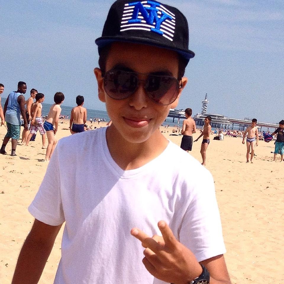 Follow = Follow Back ;-)