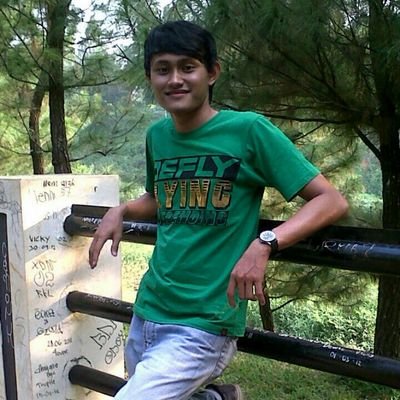 fahrul_tirta's profile picture. katakan yang jujur walaupun itu pahit!!!