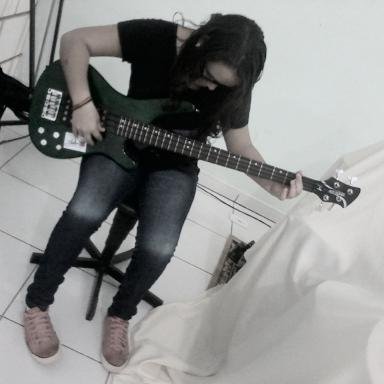 Amo Deus acima de tudo curto rock  amo a banda Charlie brown jr ♫