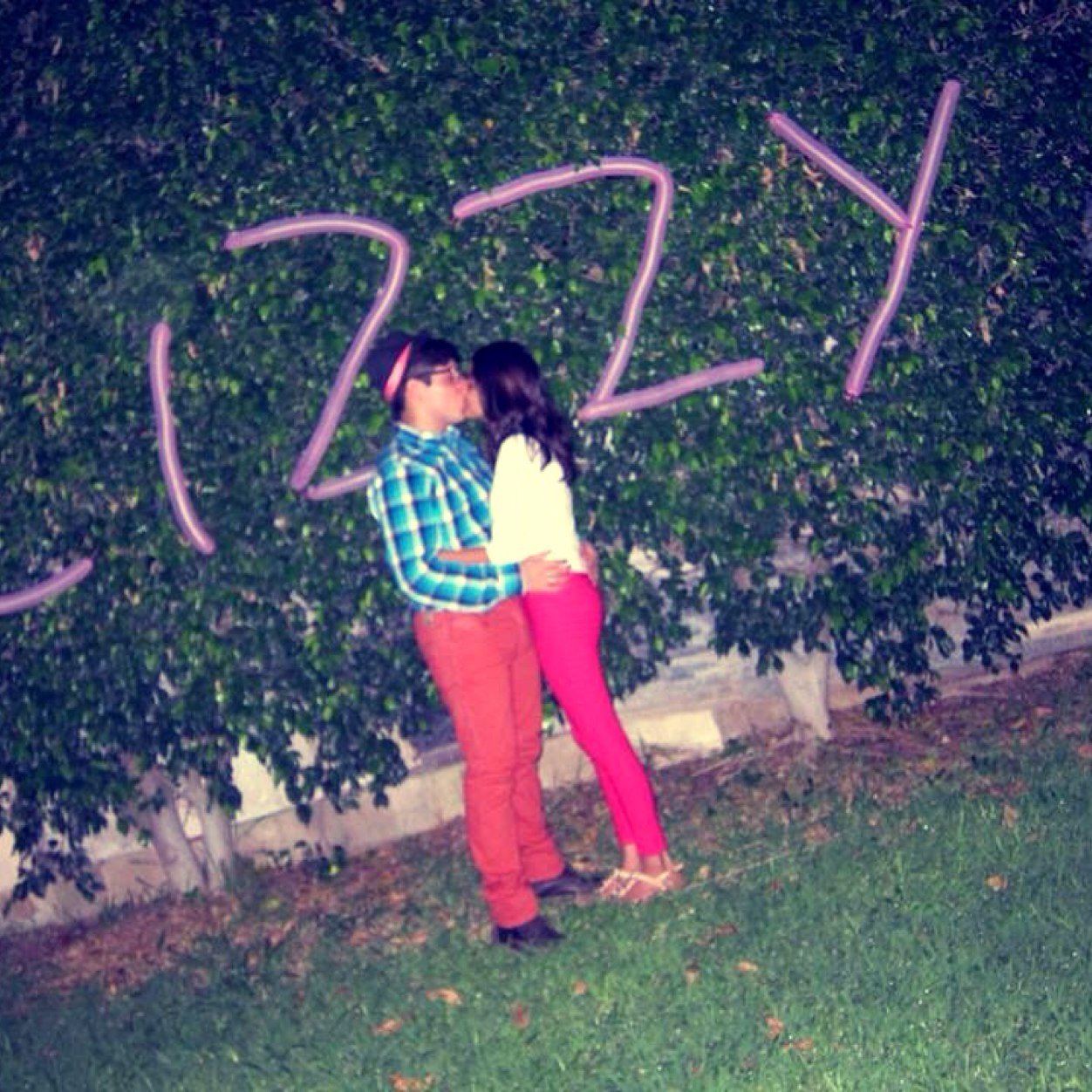 te amo abraham chacon novelo eres mi romeo jamas me quiero separar de ti 11.12.13 adoros a los unicornios me encanta mc davo *-*