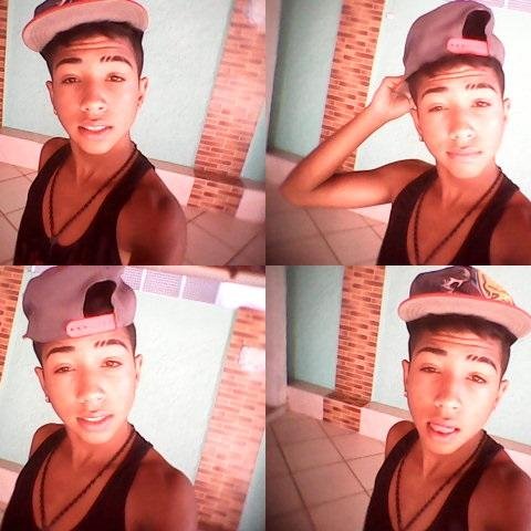 ღ♥ - єu søøu bøbô , мєiø bøbô..รσυ tiмidσ , єxtяσvєяtidσ , tєnнσ 14 αnσร , gσรtσ dє ραçσcα , мσяєnαร รãσ ρftαร :3 ..єυ nãσ мσяdσ , áн รσ dє vєz єnqυαndσ яร ' ♥