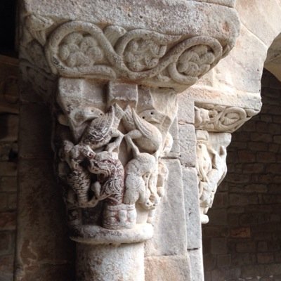 Filla de Sunifred II,veguer de Lluçà. Dona d'En Berenguer Ramon I, Comtessa de Barcelona i d'Osona.Jove d'Ermessenda de Carcassone.Bressolant Catalunya! S. XI