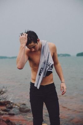 follow me, im back