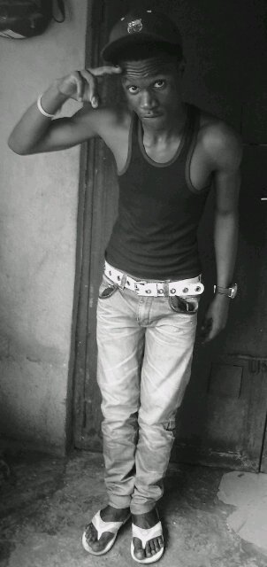 Simplesmart10's profile picture. 