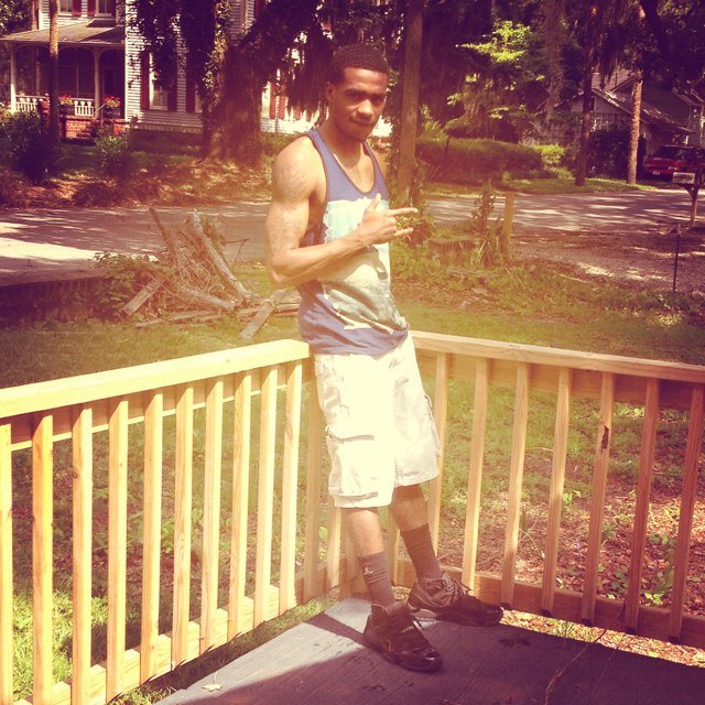 Q_00JoNeS's profile picture. 