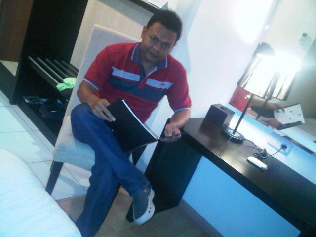 YulieConcept's profile picture. Multimedia|screen|kamera video| video shooting wedding| proyektor|event| PIN BB 217F4FB1