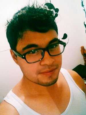 einsames_tier_h's profile picture. Soy sumamente sensible a la discontinuidad vertiginosa de la existencia. Amante del marketing, la escritura y la lectura.