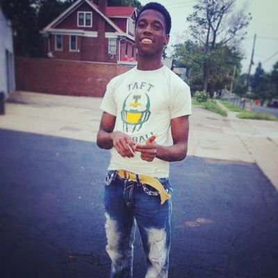 Got A JOB & I Play Football&Basketball Age 17 Taft High Schhol RIP Jay & Tyann Love Yall #Cuffed IG: Ohh_My_Goodness