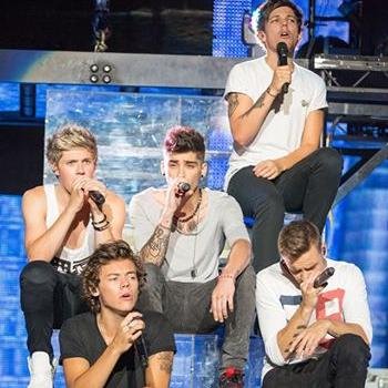 I love 1D and Austin Mahone