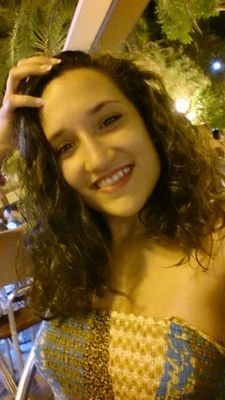 haz lo que te de la gana sin miedo a lo que pensaran los demas por que los envidiosos solo te querran joder!
La vida es dura depende por el lado que la mires.