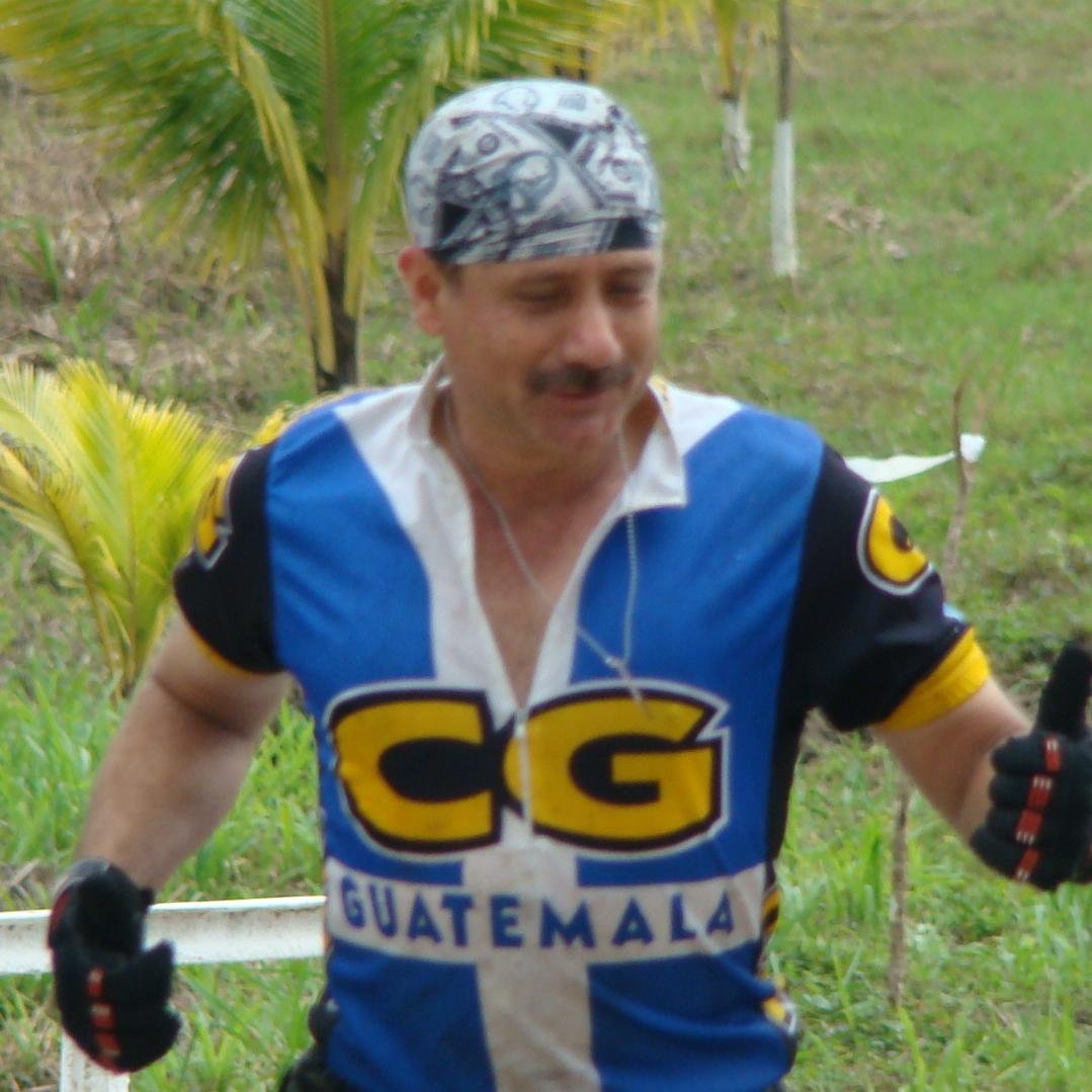 hugozielke's profile picture. si avanzó sigueme si me detengo apremiante si retrocedo Matame KAIBIL