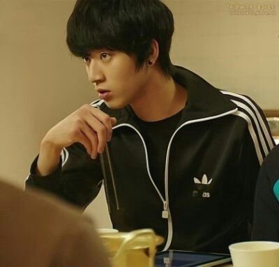 s___1004's profile picture. @_140419_