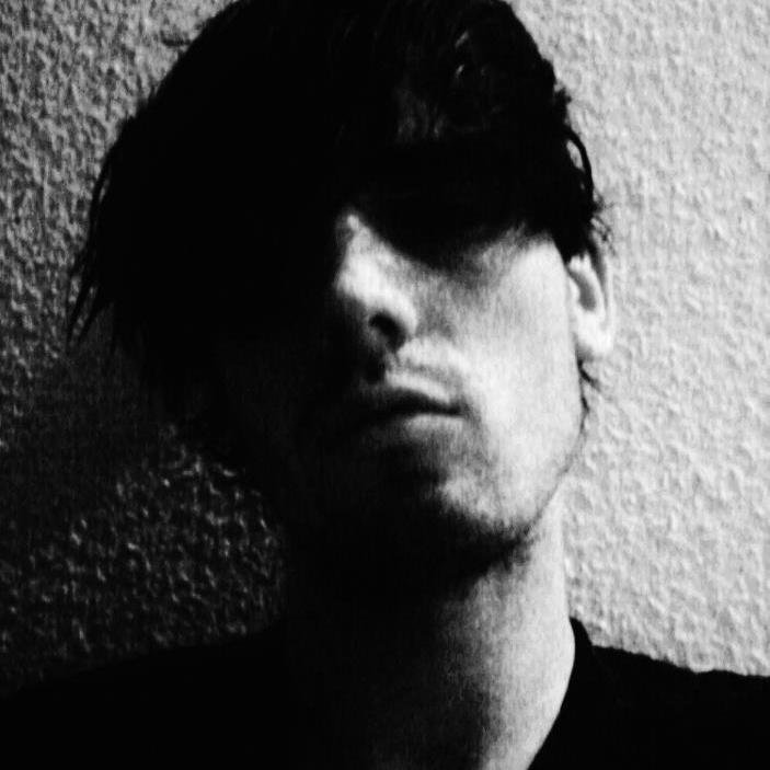 spo2Danny's profile picture. 25 yr old male, tweet about a lot of soaps and sometimes about football (that's soccer for you Americans).