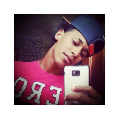 ♥    ☜Λ☞     [-Si mi flow fuera un oceano,ustedes fueran peces.]  # ♂ ℋ° △  ←↑→
                                    Dε Bαjσ Dε Dισs & Encιmα dεℓ Dιαbσ' ♥