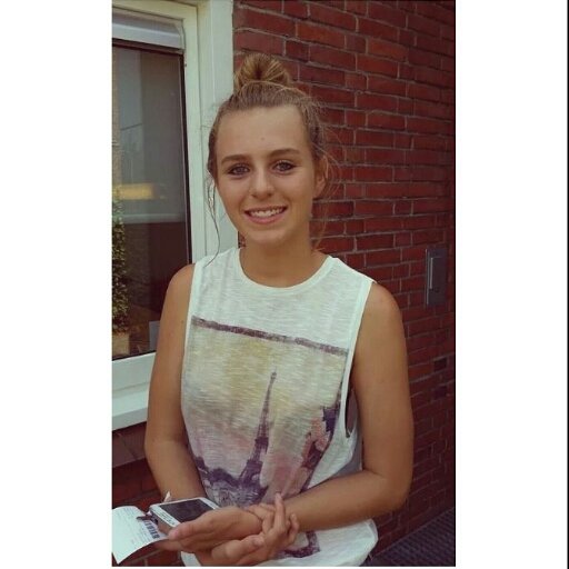 INSTA: AAIMEEEXX     ..........VERWIJDERT DOEI