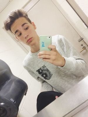 main account is @innerwhitesides
