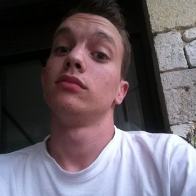 Control your self and be a good player! joueur competitif depuis 1ans smg ar slayer !
