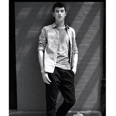 readbio6973's profile picture. Dont follow this account, follow @shawntwerks69