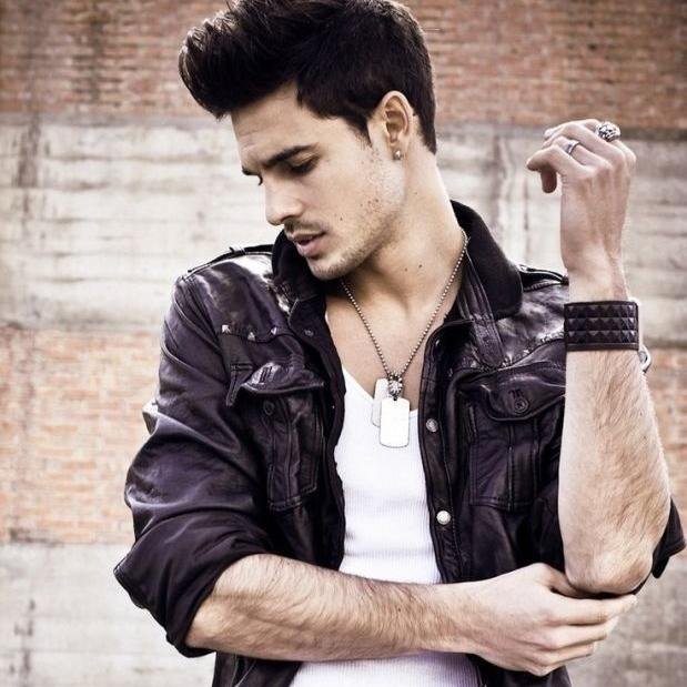 There is this thing I keep loving. Have you ever felt the attention of a million people wanting you? Take place in my shoes. #Modelling.  #RPWithPlot #MultiRP
