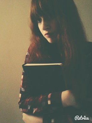 Writer, Lover of art, nature, literature, vintage, music, (soul of old rock) and literature.