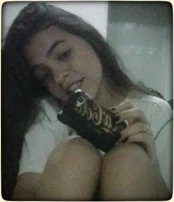 '-' Eu não vim pra me explicar , eu vim pra confundir ..-_-'.. Nos deram espelhos e vimos um mundo doente .-.