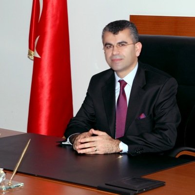 Hukukçu,her zaman,her yerde Hak'tan yana... Karakterim namusumdur.