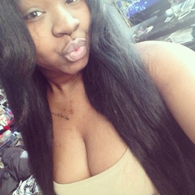 ♥#TeamDRose,#Pg24 #@Chrisbrown,#WIZKhalifa #SouljaBeezy #TreySongz #ClassOf2011 #TeamUSC #4hunnid #Ovoxo #xotwod #payola ♥