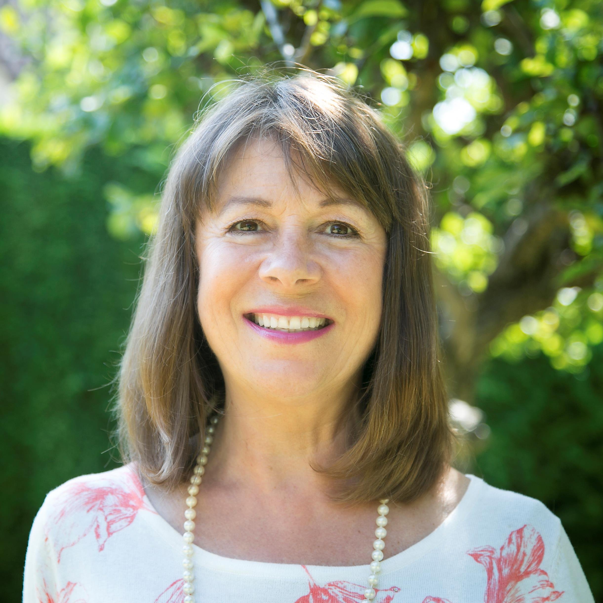 Author of The Power Of Conscious Living. House Healer http://t.co/tX81NDWU1l  and UK Distributor for http://t.co/8KA5UvX4wA