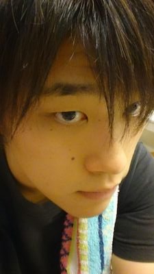 ファンはきゃりーぱみゅぱみゅ と、でんぱ組 とdj西村よしたか、こんなんですが宜しく(笑)お願いします！v(・∀・*)