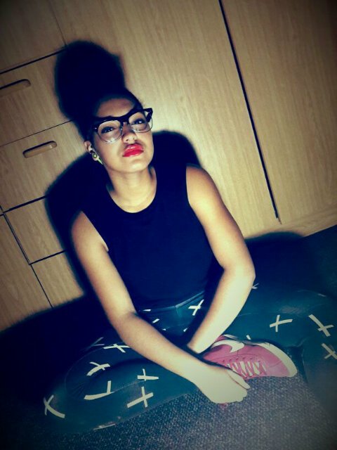 L♡ve_ dancing, h♡ckey, EDM'OE, partying, +he lo+