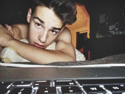 so basically Jacob , Vine, YouTube,  & Netflix ♡