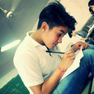 sonrie, es lo mejor que puedas hacer ..
