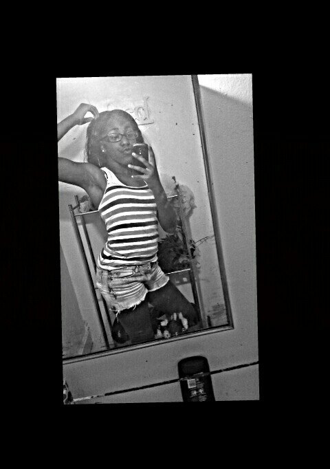 R.I.P Domonic❤                 Follow my ig: kviaaa_                                             Me & My Girls✊