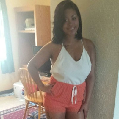 marissa_smith's profile picture. I forgot how much i HATE twitter lol