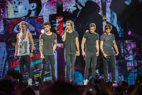 I'M A PROUD DIRECTIONER♥♥