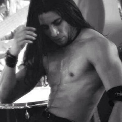 WE ARE LOVERS OF MEN WITH LONG HAIR. nuff said .