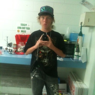 KroniqEntity's profile picture. Just starting out in gaming and want to hit it big