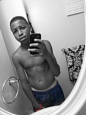 Brandon
5/9
Taken
Basketball is life
Jordan's all Day 
Beezus just rose again bish