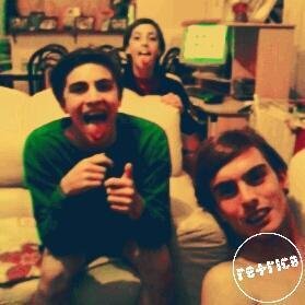Creo en tu voz PATO -
Valen, Renu y Manuela las amo♥
Fútbol ♥