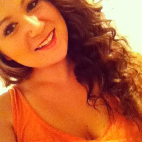 beneath the make-up and behind the smile, i'm just a girl who wishes for the world.