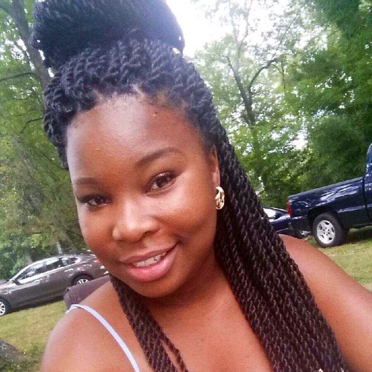 A certified .CC lady™♡ AKA Spring12 ΛX. Many pursue but the chosen are few. Beautiful like a flower Powerful like fire More valuable than a diamond #JMUAlum
