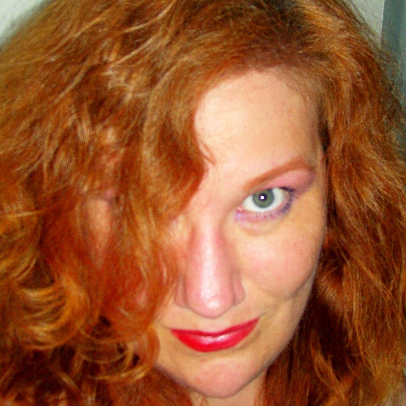 shannonsofar's profile picture. Hairstylist- Artist- Mad Woman.