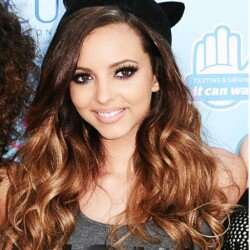 16 años. Integrante de Little Mix. Conoces mi nombre pero no mi historia. Jadey
