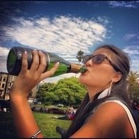 Soyun poco fiestera pero muy comprometida con mi trabajo y con mi familia