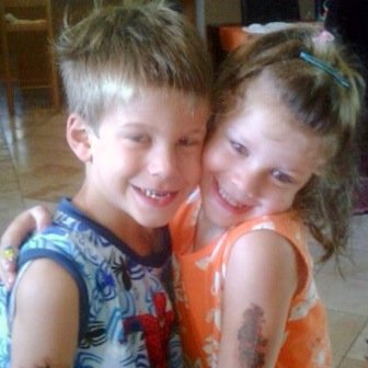 Me loves mommy @BritneyBexLynn, daddy @RyderJakey, my brothers and sisters Jake, Brylee, Jaden, Maddy and Darby!