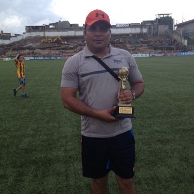 mramosandrade's profile picture. Tecleño de corazon, y futbolista