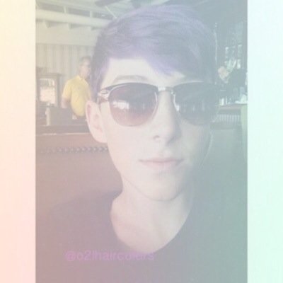 making edits of o2l with crazy hair colors since 2014