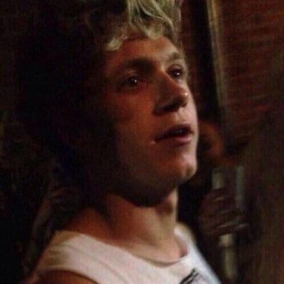 hiii i gave you a free follow and it would mean a whole lot if you followed my main account @niaIlfuck thanks have a wonderful day!!