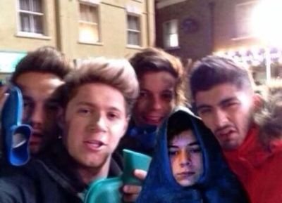 ToObsessed_1D's profile picture. 1D/CodySimpson